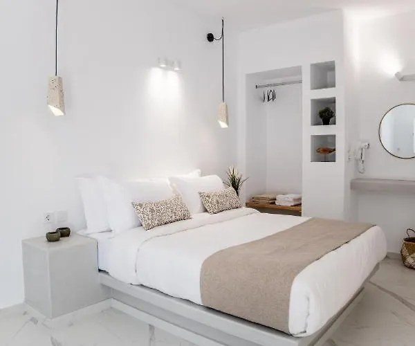 Mylos Design Perissa (Santorini)