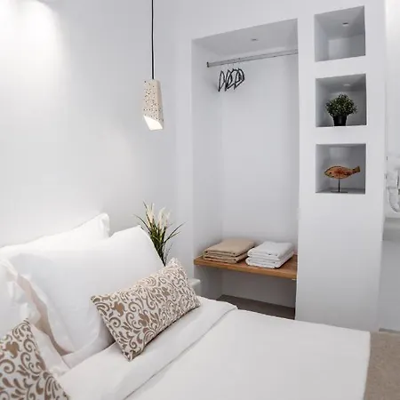 Mylos Design Frühstückspension Perissa (Santorini)